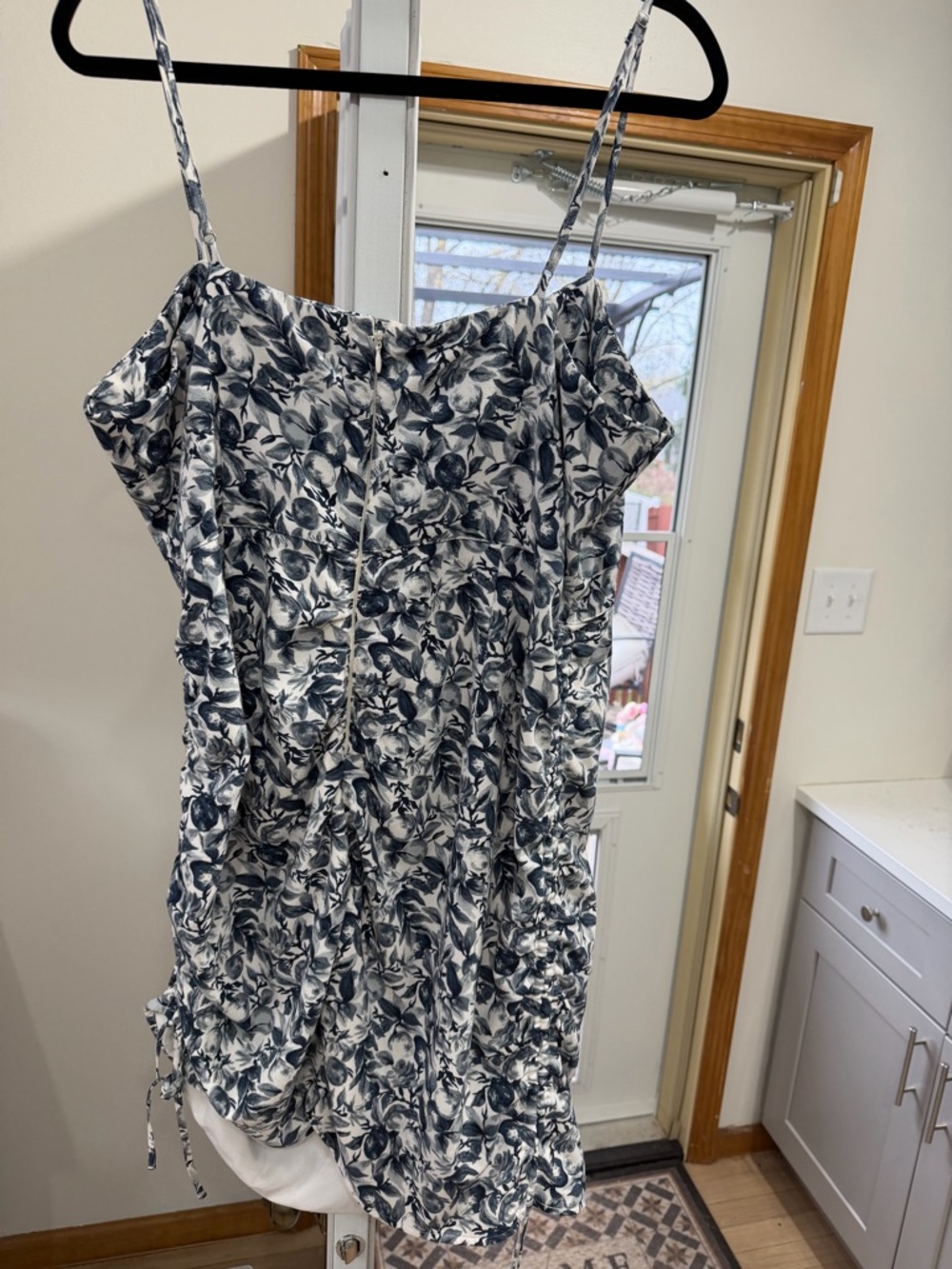 Abercrombie & Fitch Navy and White Floral Slip Dress - Picture 2 of 3